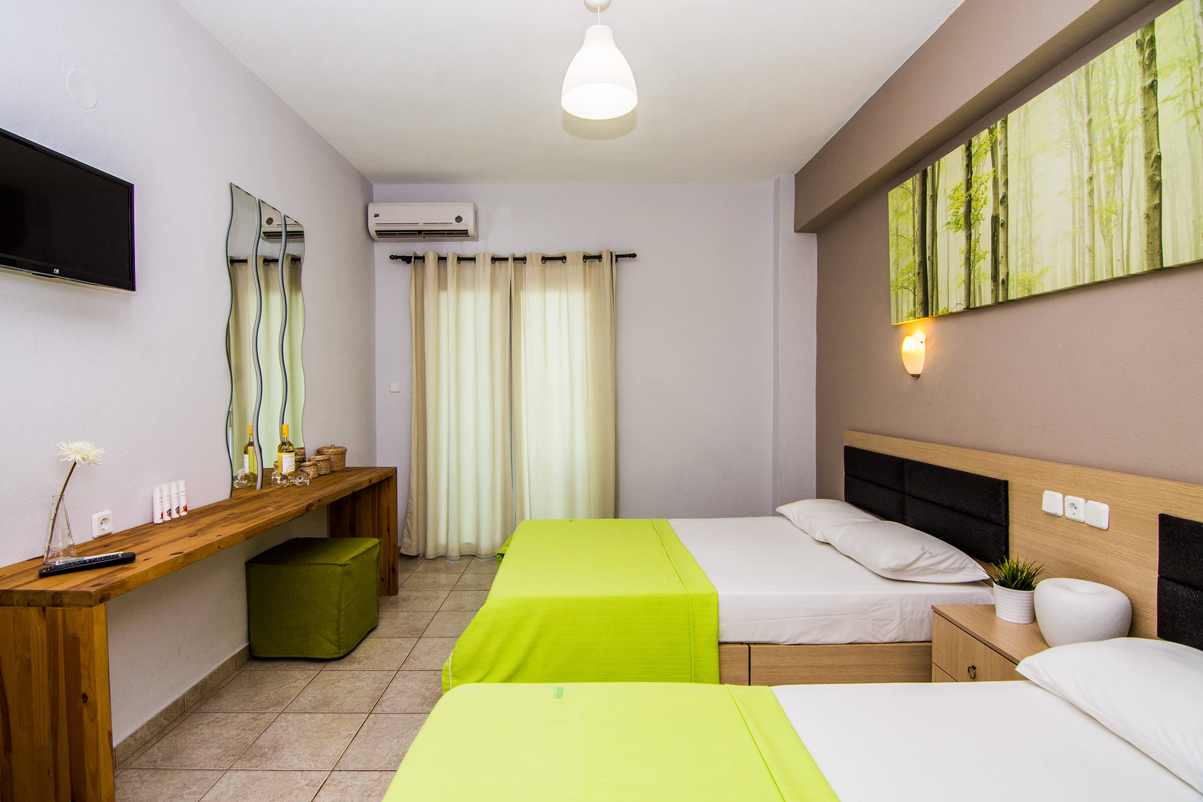 Deluxe Quadruple Room Philoxenia Beach