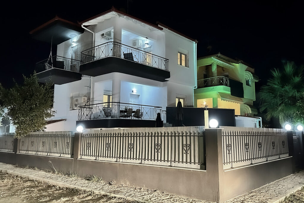 Philoxenia's SEAcret | Villa at Vrasna Beach